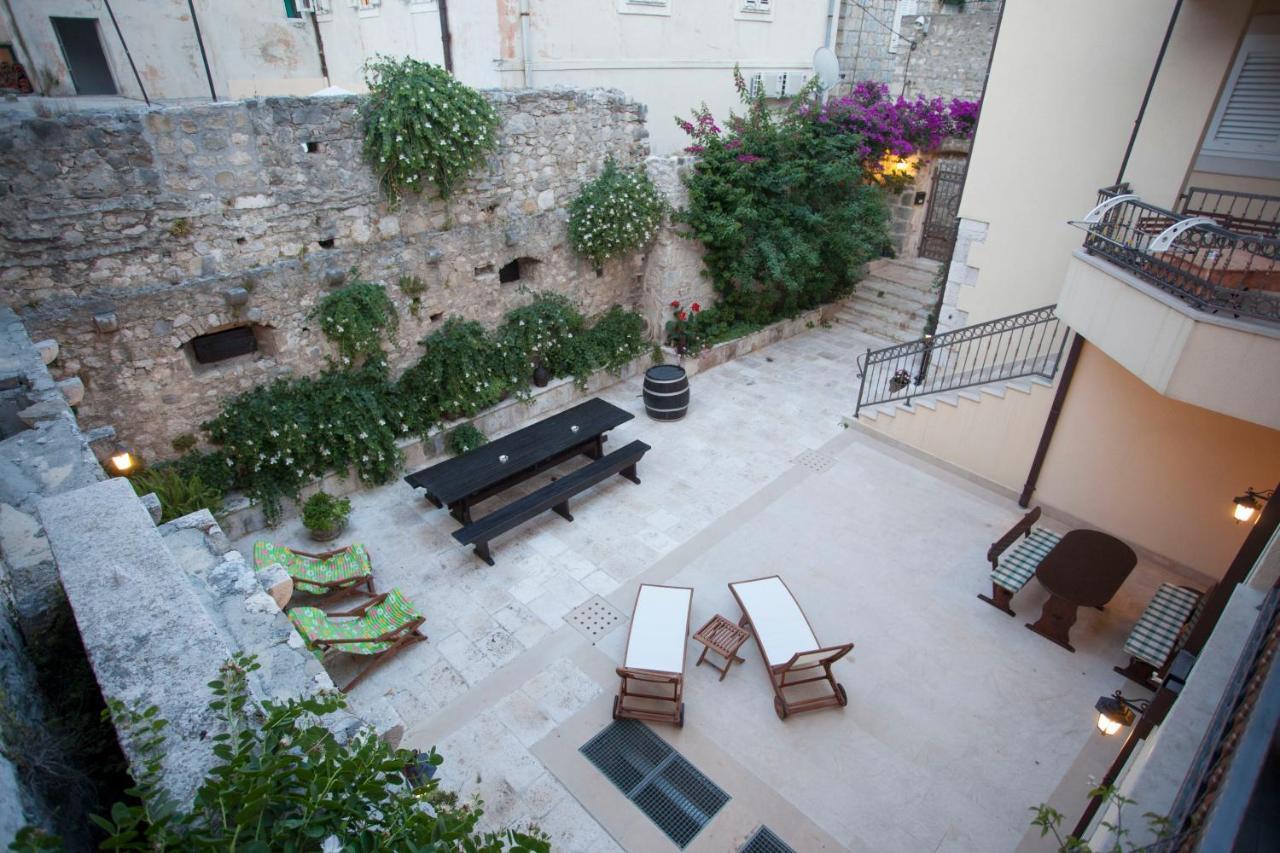 Old Town Studio Apartments Makarska Exterior foto